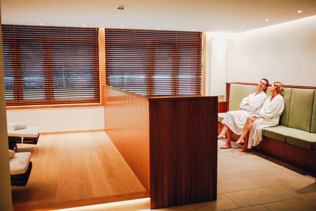 Ostseehotel Дирхаген Екстериор снимка